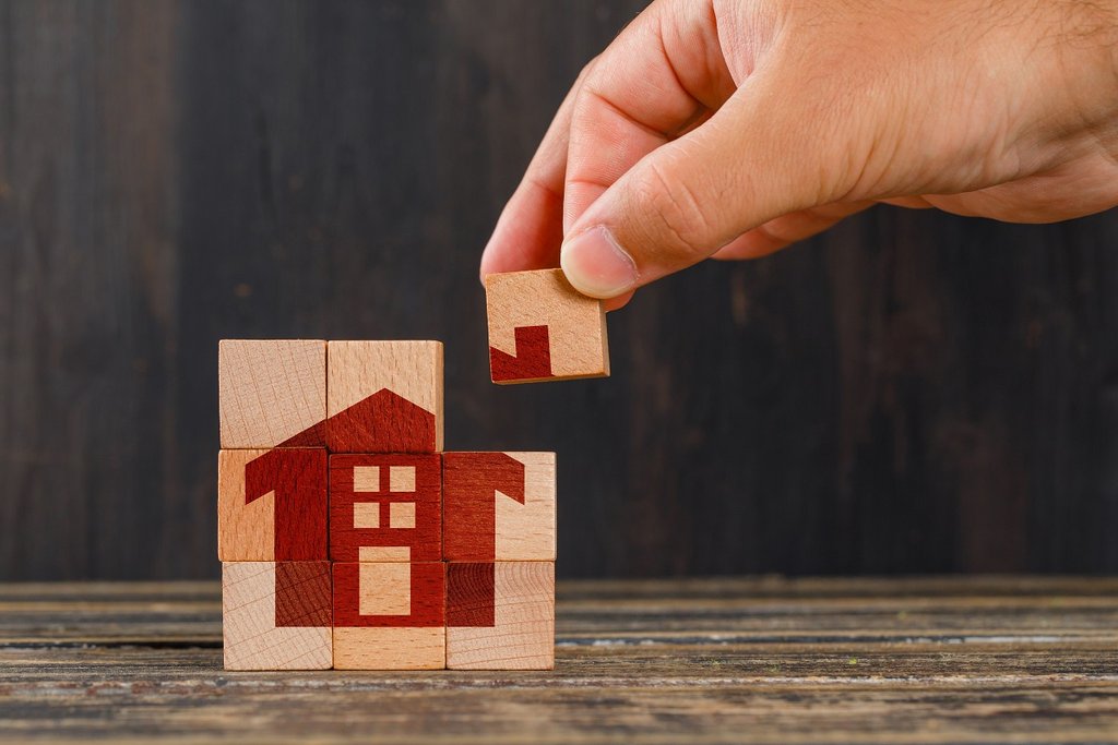 HAVEL & PARTNERS provided legal services to European Housing Services in the acquisition of M&M Reality