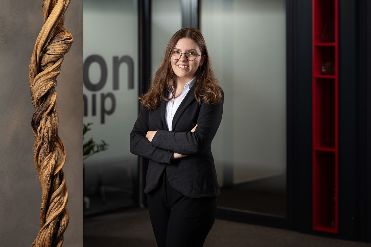 Peniakova Viktoria Polocelok Small